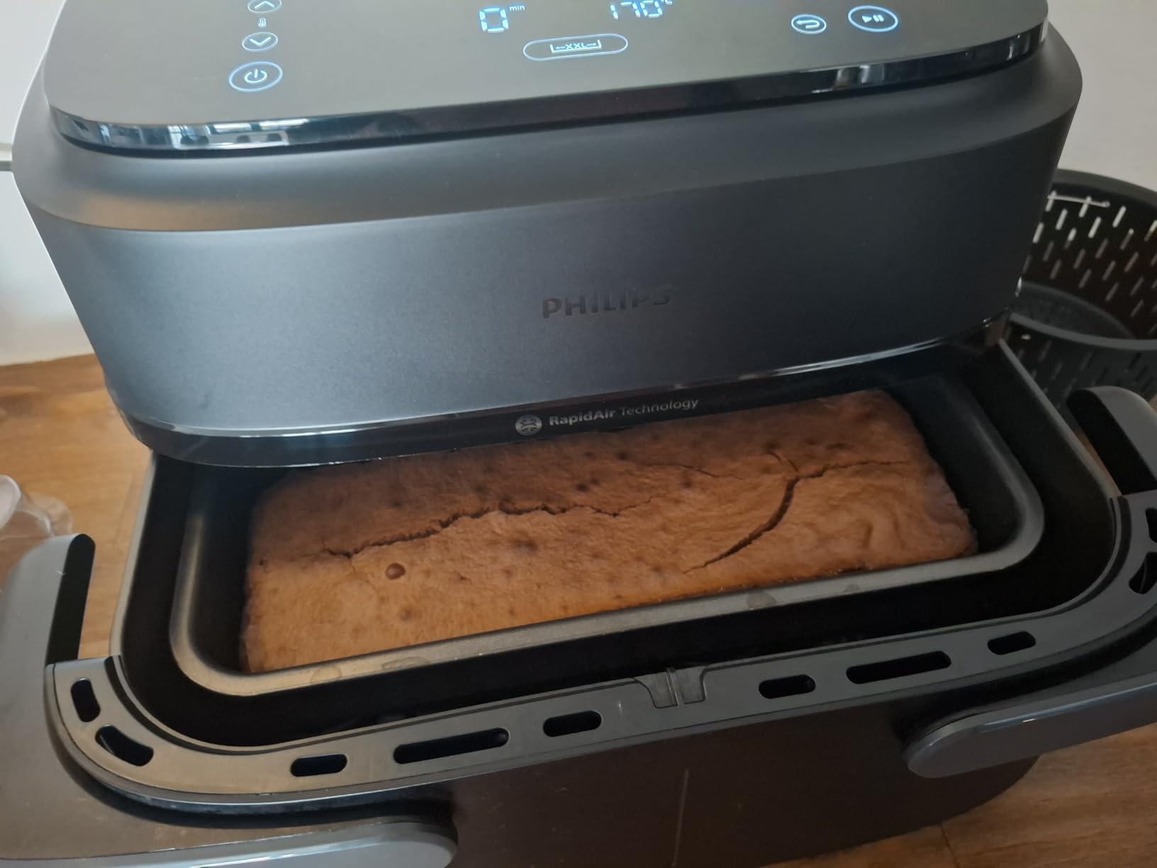 1812b2cccba9454eb64877adbb15223a